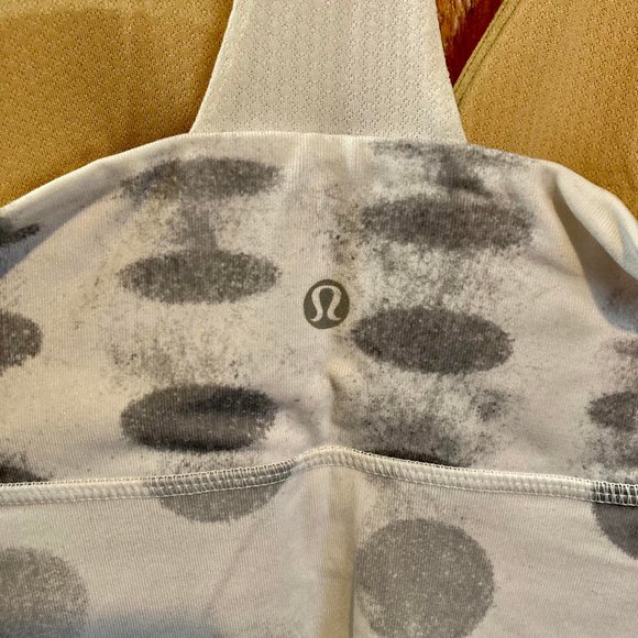 Lululemon Deep Breath Tank - Picture 7 of 7